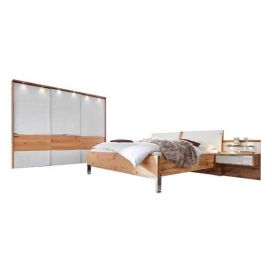 Teilmassives Schlafzimmer